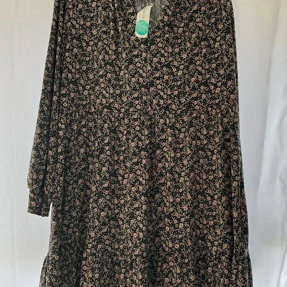 Floral Dark Green and Cream A-Line Dress - Picture 2 of 3